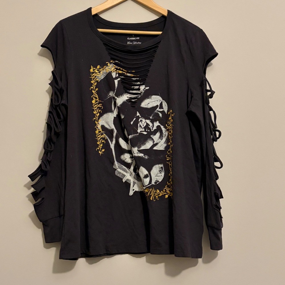 Torrid Black Rose Graphic Long Sleeve Cutout Distressed Top 41180009 Size 1